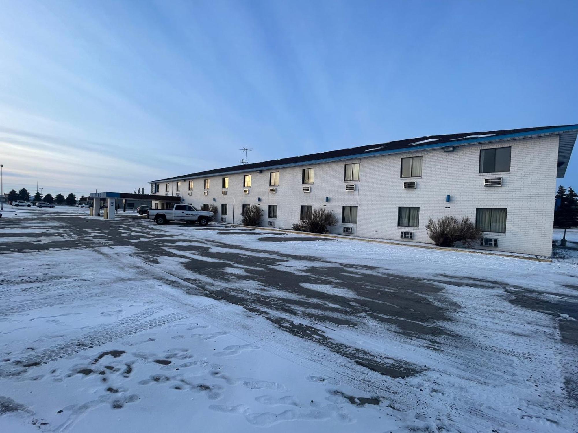Dakota Inn ฟาร์โก ภายนอก รูปภาพ